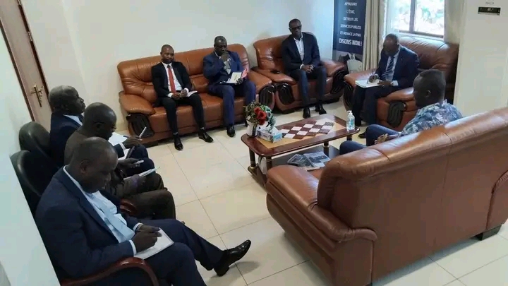 Centrafrique : Le Ministre NGATE et son Cabinet a reçu en audience ce lundi 30 septembre 2024, l’équipe de l’unité de gestion du projet I-compete, un projet financé par la Banque 🏦 Mondiale.